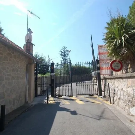 Apartamento Petit 2pavec Terrasse Et Parking Prive 1 Menton